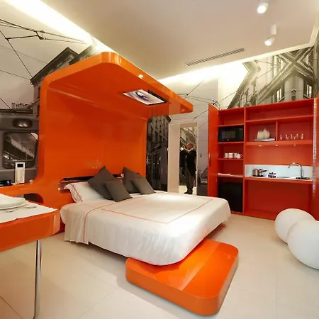 Town House Street * ميلان