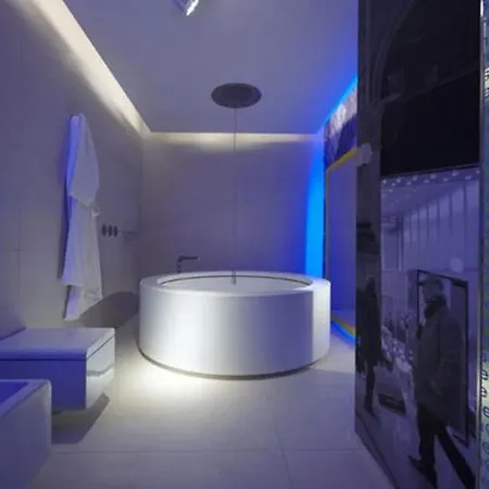 فندق Town House Street *