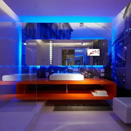 Town House Street فندق *